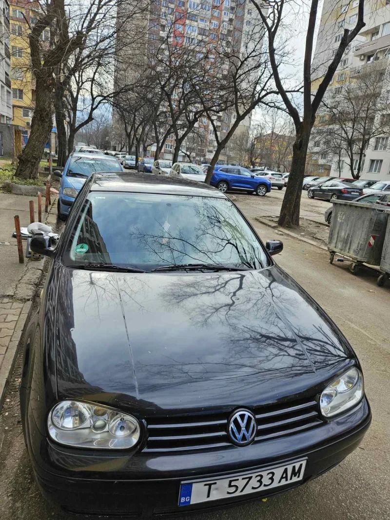 VW Golf, снимка 1 - Автомобили и джипове - 49018116