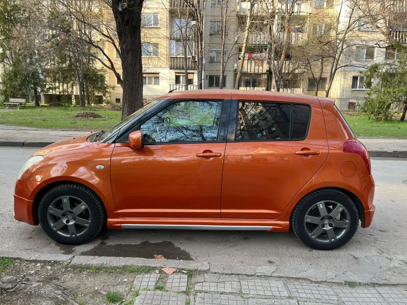 Suzuki Swift, снимка 1 - Автомобили и джипове - 49505102