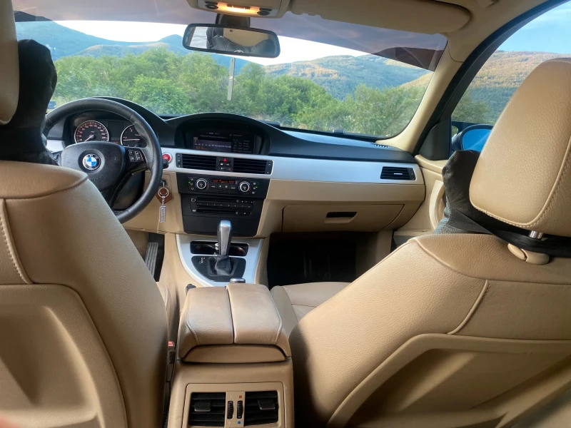 BMW 320, снимка 9 - Автомобили и джипове - 52263601