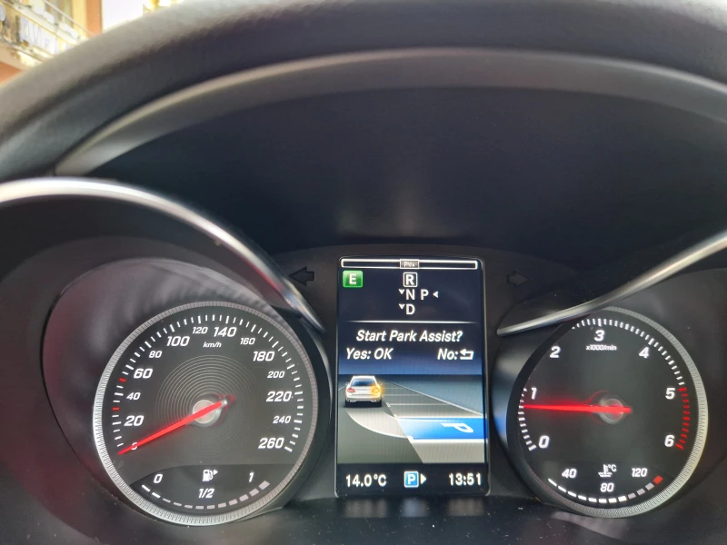 Mercedes-Benz C 220 AMG 6.3 TOP , снимка 9 - Автомобили и джипове - 52325967