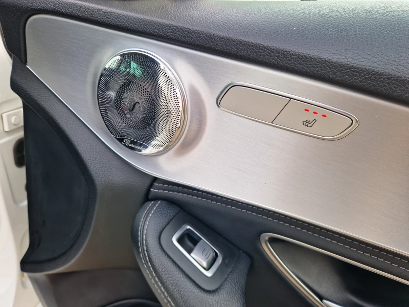 Mercedes-Benz C 220 AMG 6.3 TOP , снимка 10 - Автомобили и джипове - 52325967