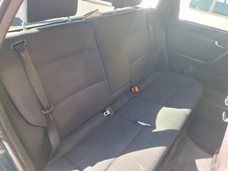 Audi A6 C4 Avant, снимка 8 - Автомобили и джипове - 52351100