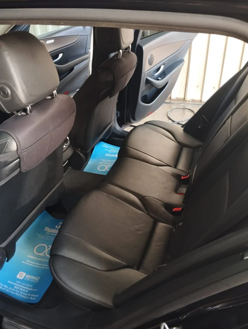 Mercedes-Benz E 200, снимка 11 - Автомобили и джипове - 53514719