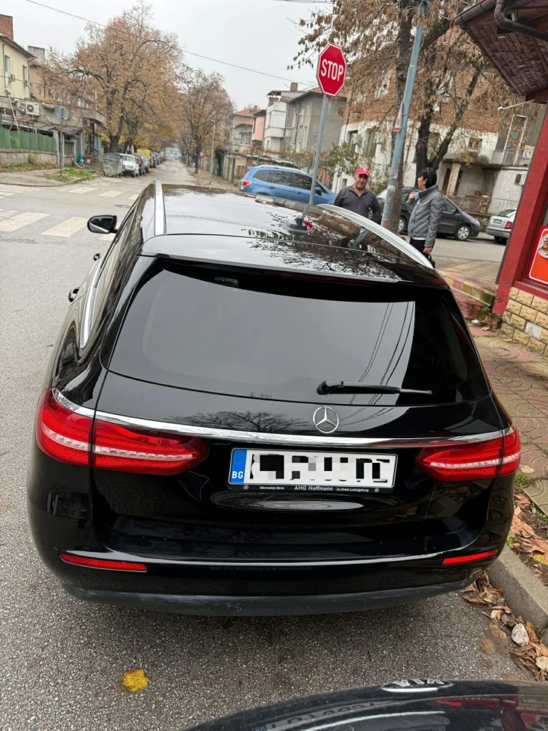 Mercedes-Benz E 200, снимка 3 - Автомобили и джипове - 53514719