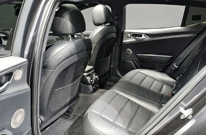 Kia Stinger 3.3T AWD | Mobile.bg   11