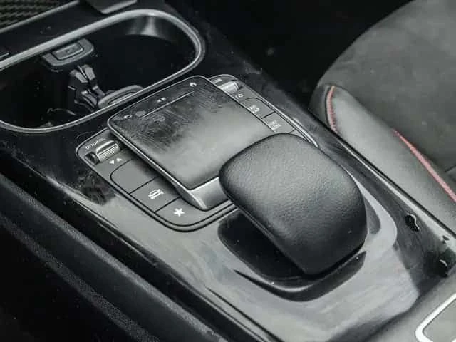 Mercedes-Benz CLA 250 4MATIC | COUPE | PANO | ПОДГРЕВИ - изображение 8