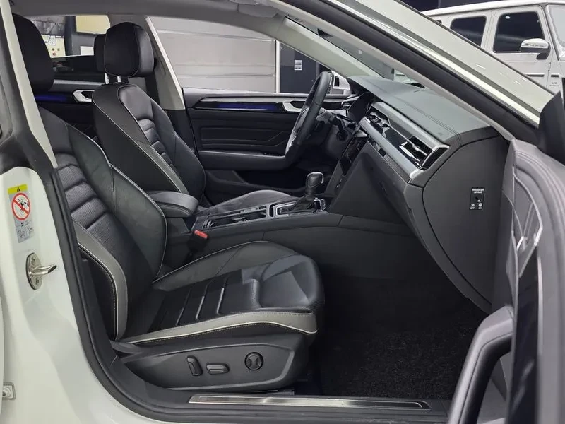 VW Arteon 2.0 TDI - САМО 30% АВАНС, снимка 11 - Автомобили и джипове - 55895611