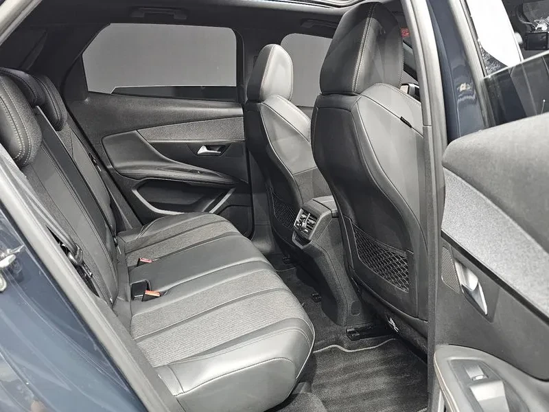 Peugeot 3008 1.5 BlueHDI GT - САМО 30% АВАНС, снимка 12 - Автомобили и джипове - 55987592