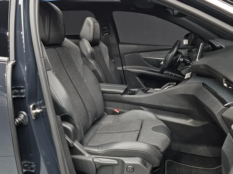 Peugeot 3008 1.5 BlueHDI GT - САМО 30% АВАНС, снимка 11 - Автомобили и джипове - 55987592