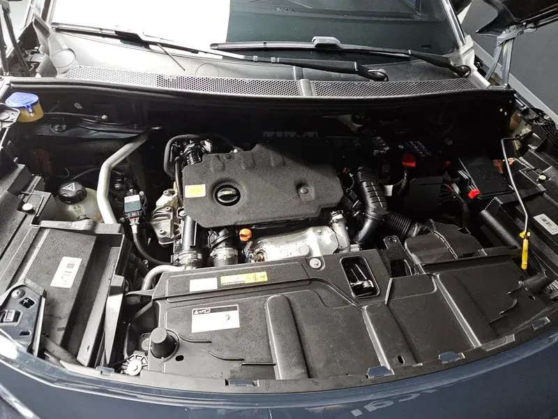 Peugeot 3008 1.5 BlueHDI GT - САМО 30% АВАНС, снимка 6 - Автомобили и джипове - 55987592