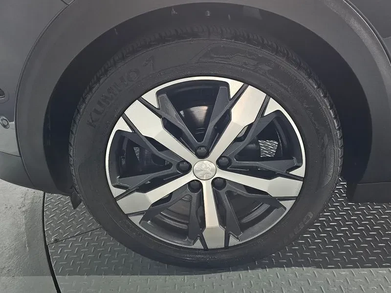 Peugeot 3008 1.5 BlueHDI GT - САМО 30% АВАНС, снимка 5 - Автомобили и джипове - 55987592