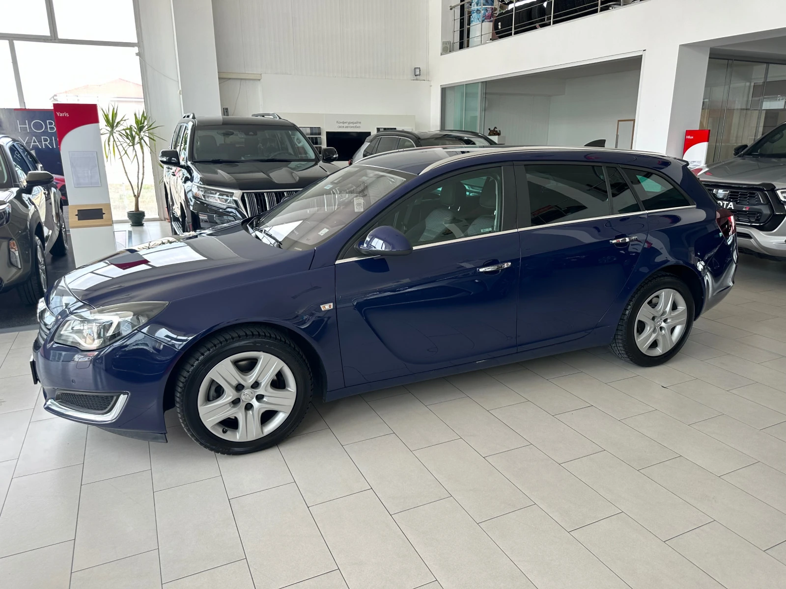 Opel Insignia 2.0DTH -170к.с Автоматик - изображение 3