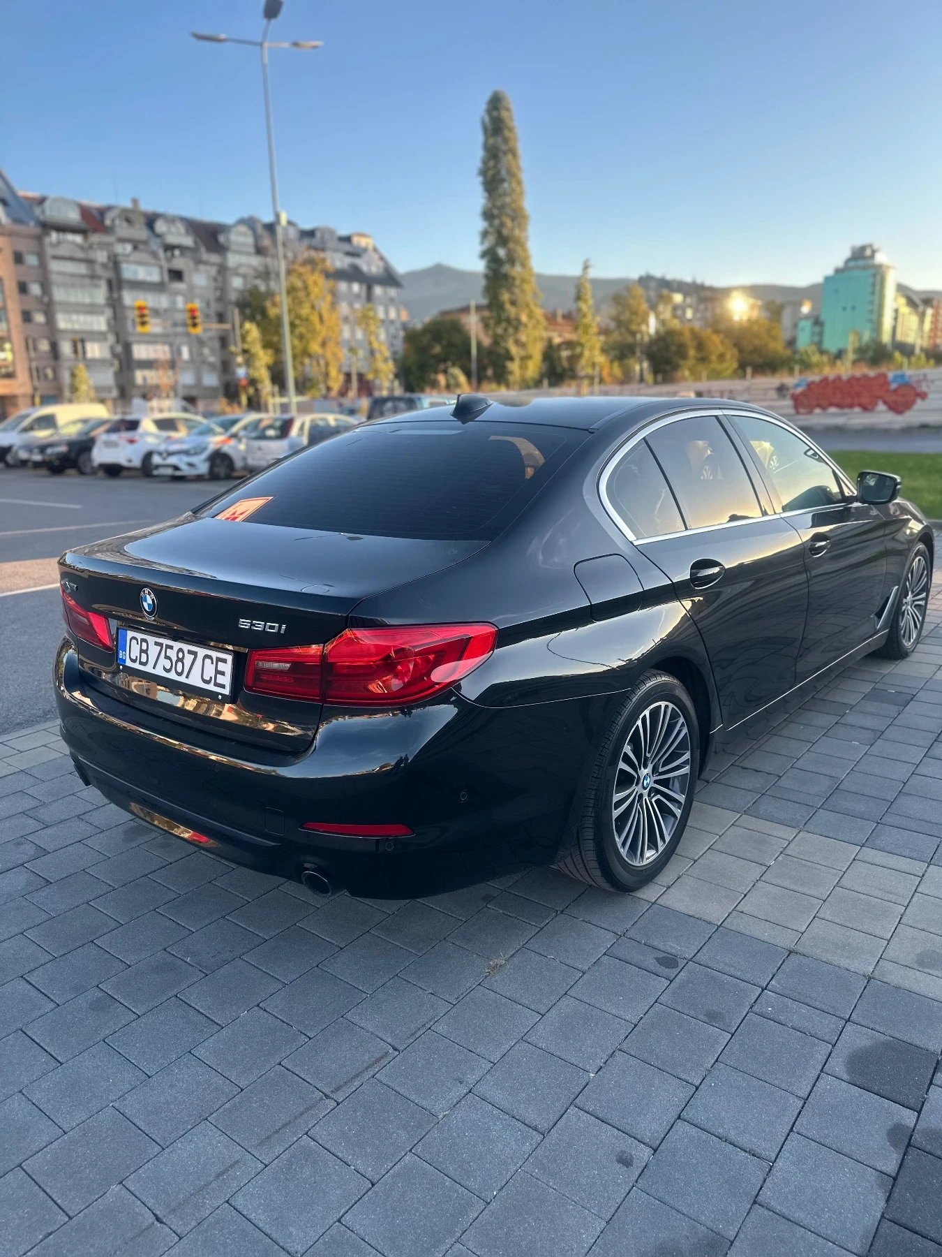 BMW 530 530i Sport* ПАНОРАМА* ЧЕРЕН МЕСЕЦ на 50000лв - изображение 6