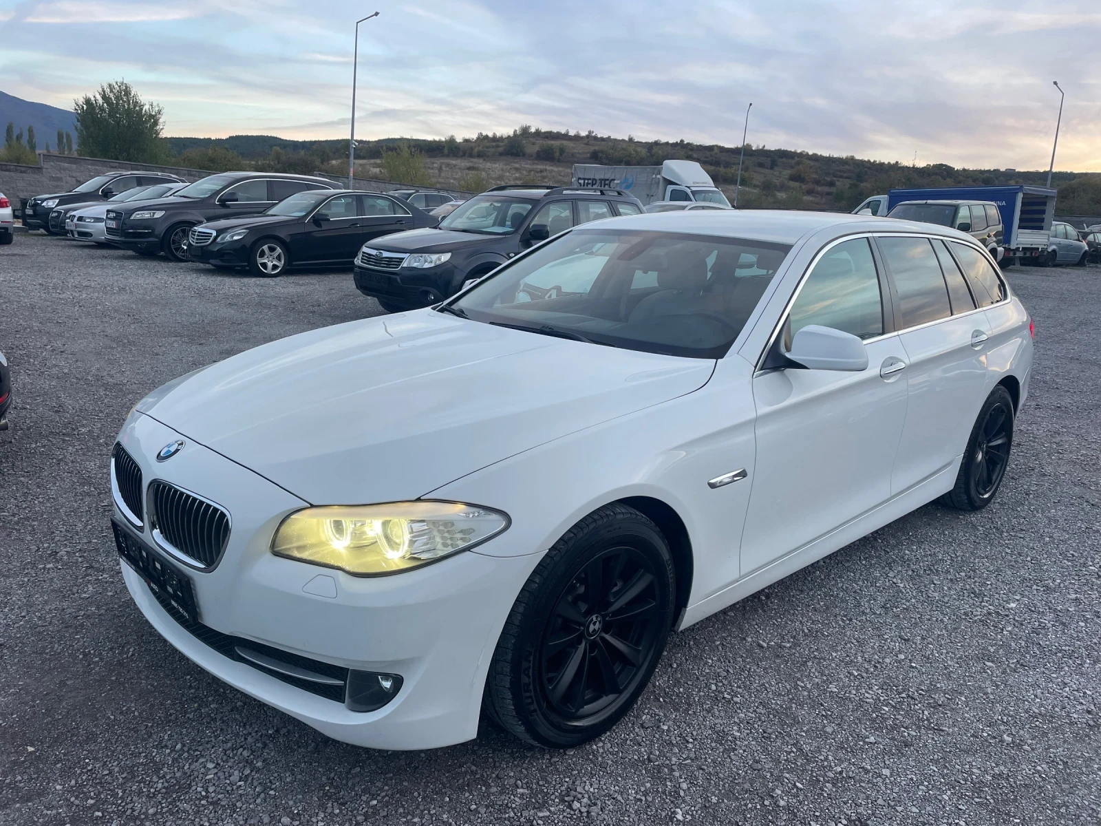 BMW 520 D BI-XENON AUTOMATIC ZF8 - [1] 