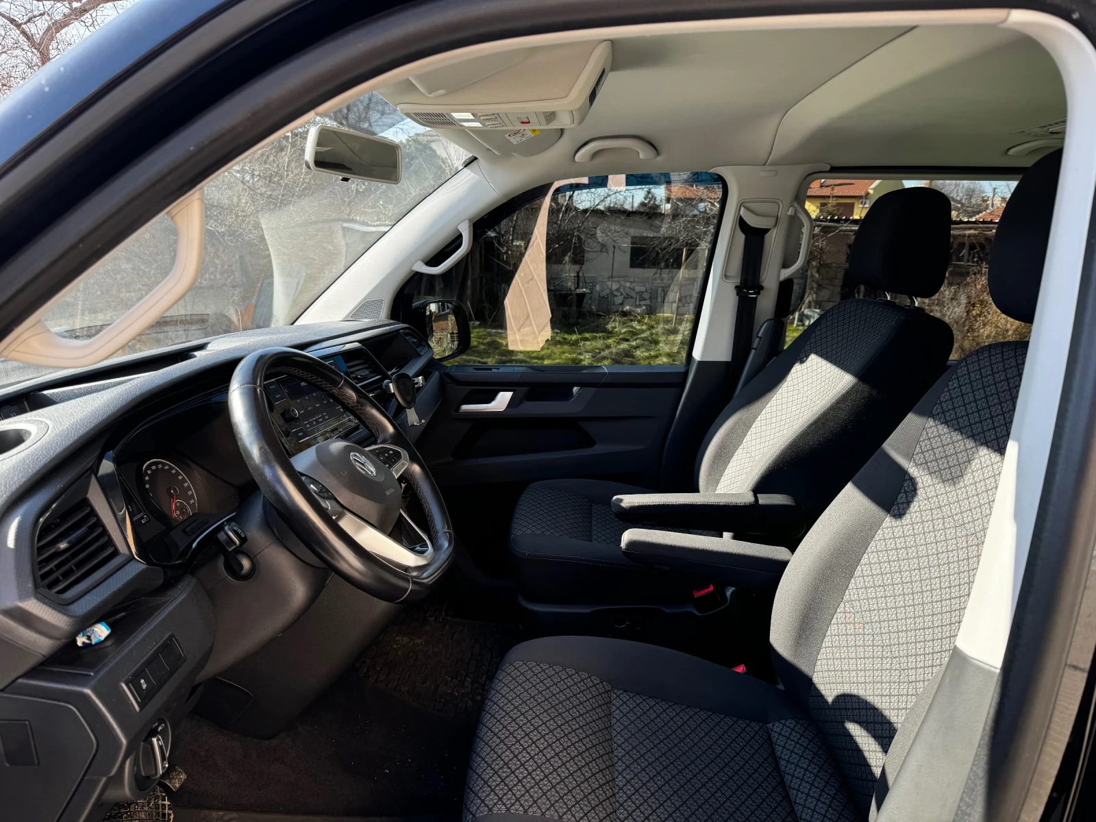 VW Multivan T6, 4motion, R-cam, 19, ACC, AHK, DAB - изображение 9