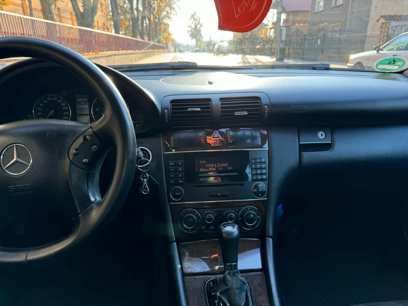 Mercedes-Benz C 200  - изображение 9