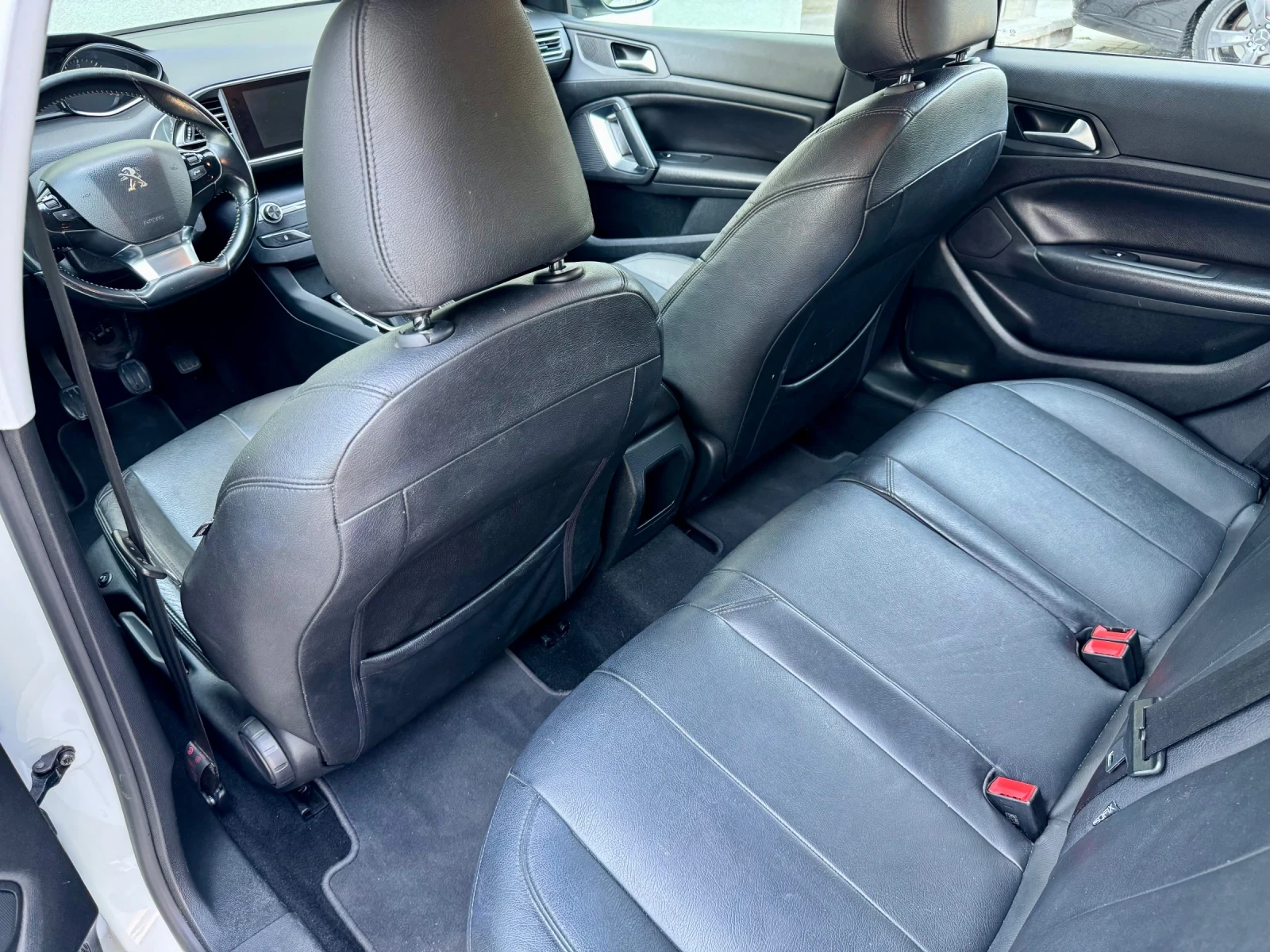 Peugeot 308 1.6 BlueHDI   |   |   | Mobile.bg   13