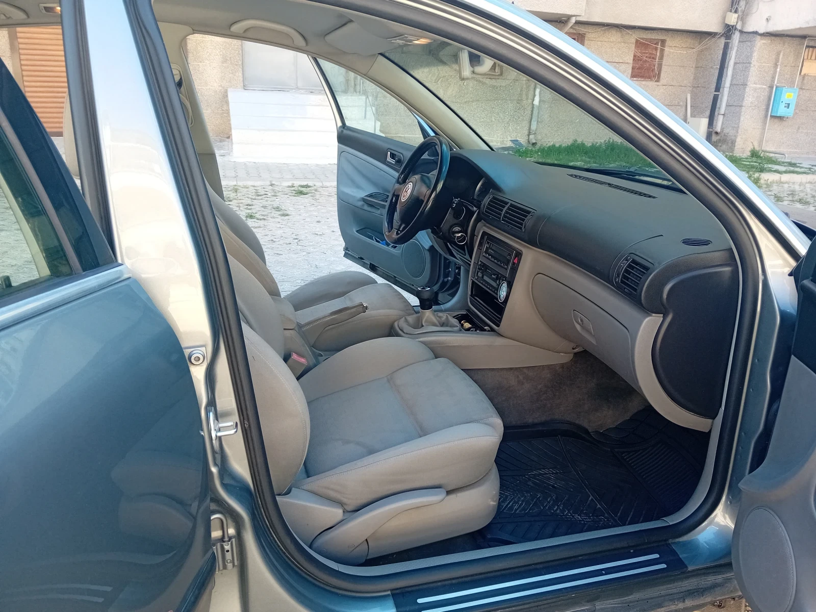 VW Passat  - изображение 9