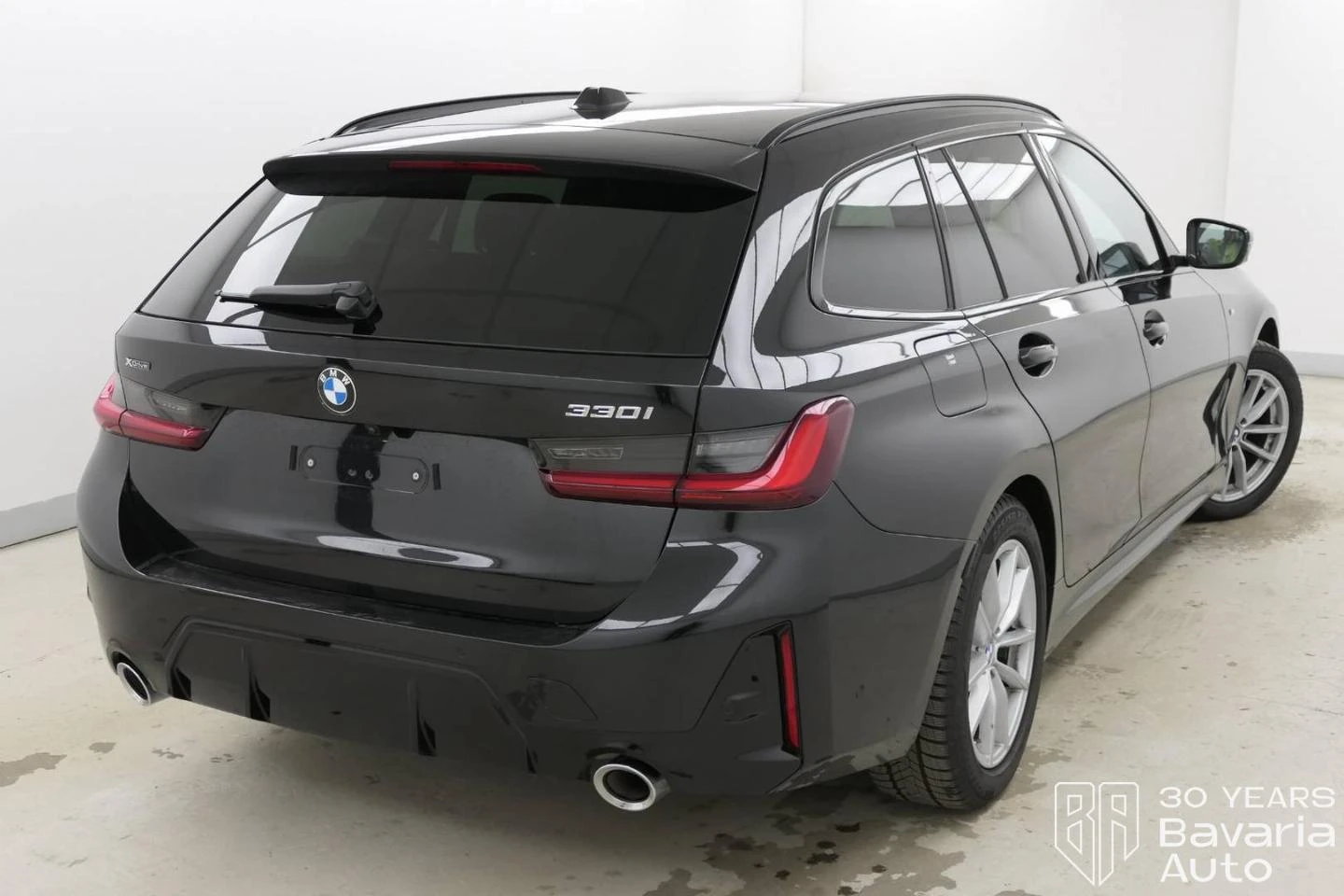 BMW 330 i xDrive Touring M Sport Paket Sportautomatic - изображение 3