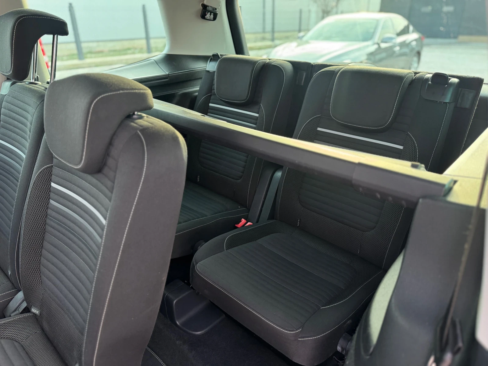 VW Sharan 2.0TDI 6+ 1 CUB, снимка 10 - Автомобили и джипове - 53712252