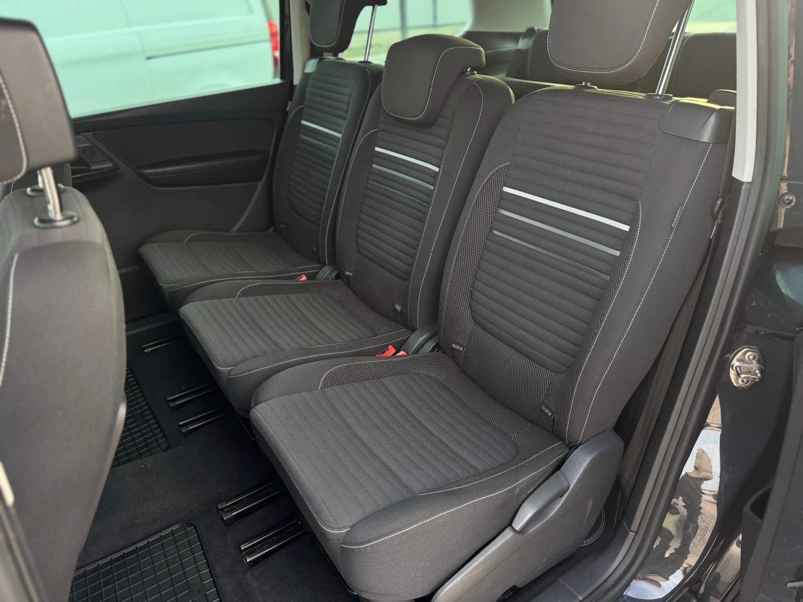 VW Sharan 2.0TDI 6+ 1 CUB, снимка 9 - Автомобили и джипове - 53712252