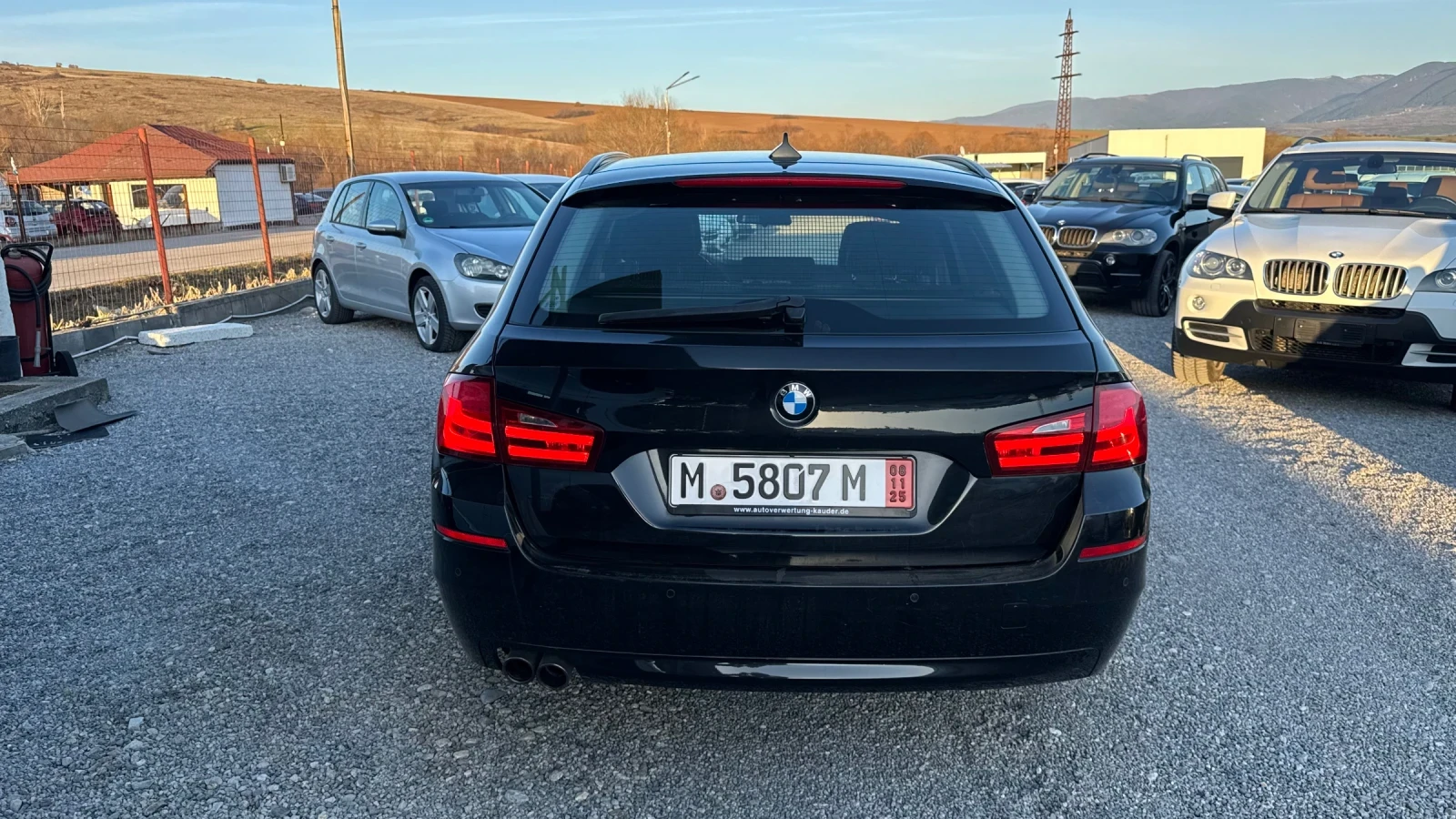 BMW 520, снимка 4 - Автомобили и джипове - 53846935