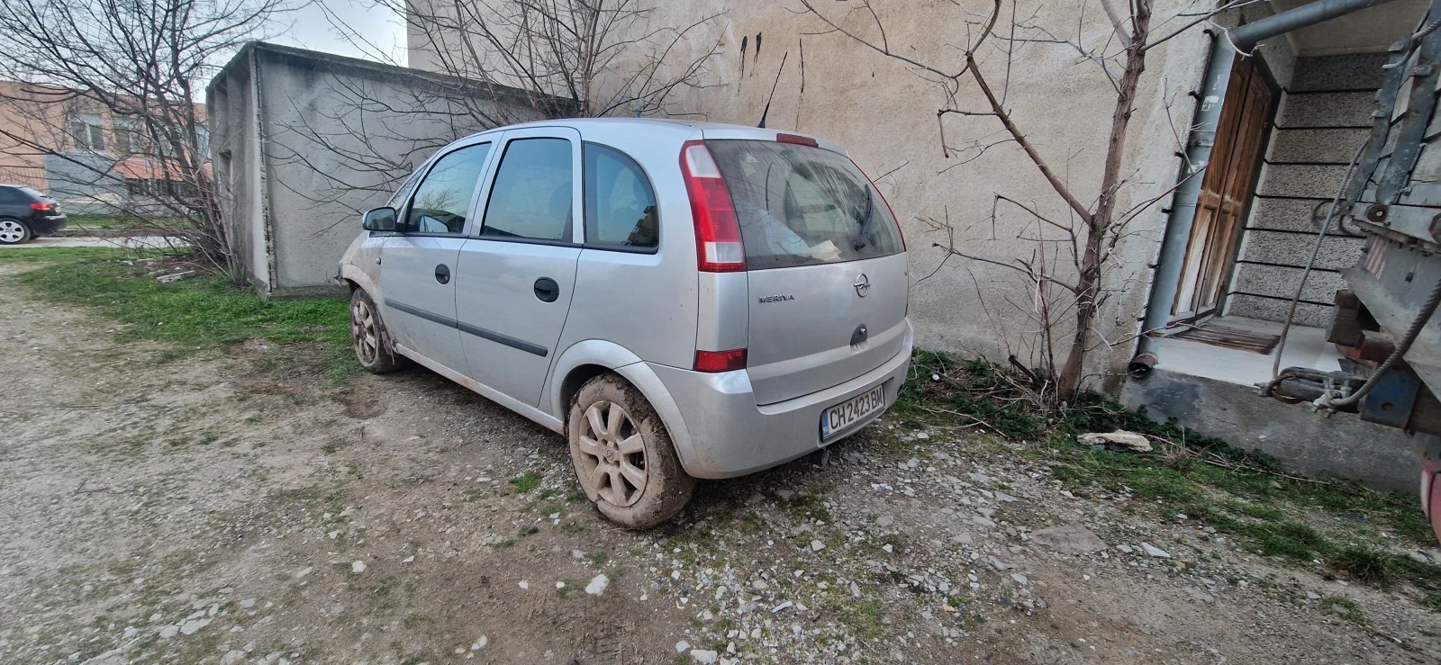 Opel Meriva, снимка 2 - Автомобили и джипове - 53865443