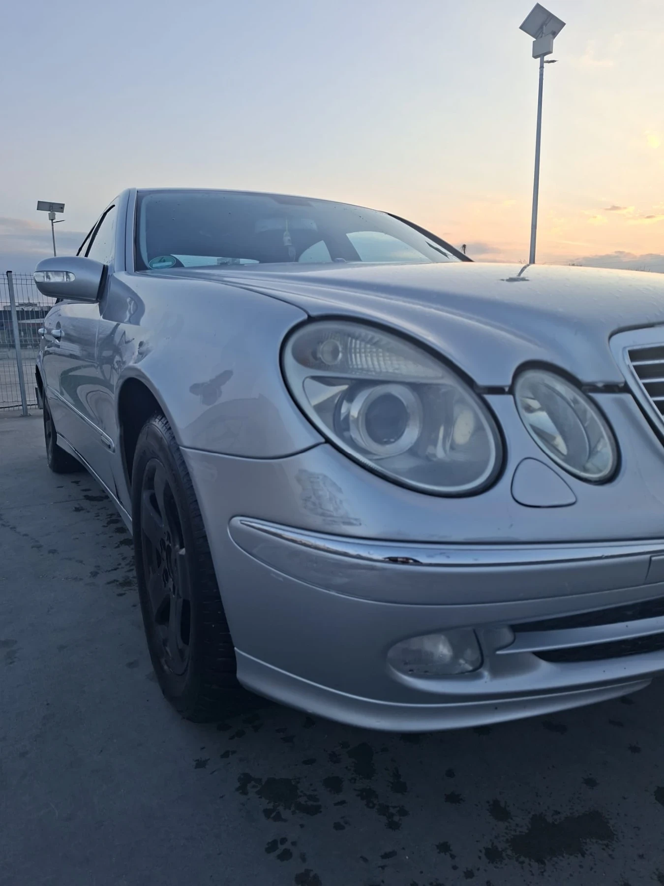 Mercedes-Benz E 320 Cdi, снимка 4 - Автомобили и джипове - 53906342