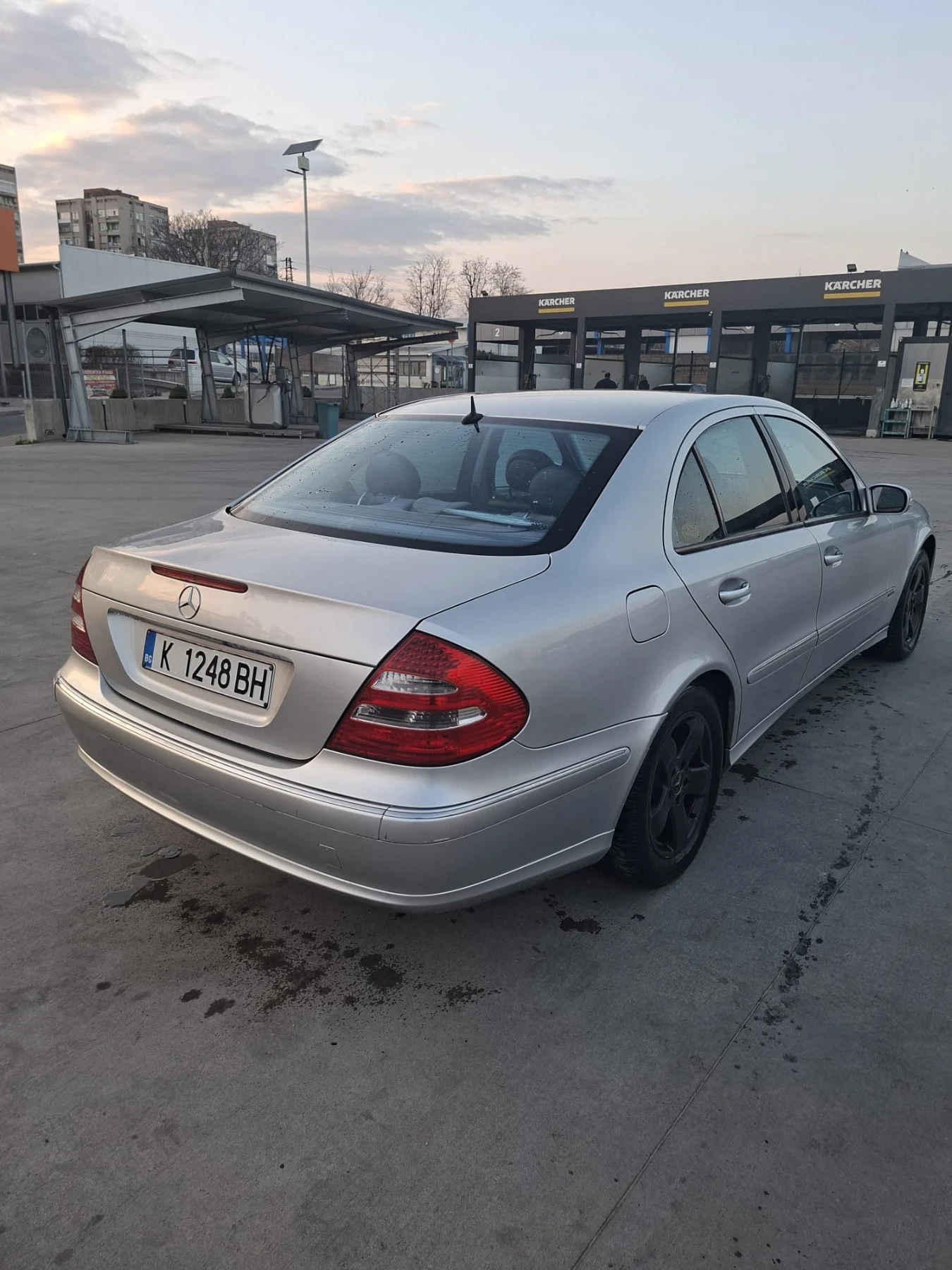 Mercedes-Benz E 320 Cdi, снимка 2 - Автомобили и джипове - 53906342
