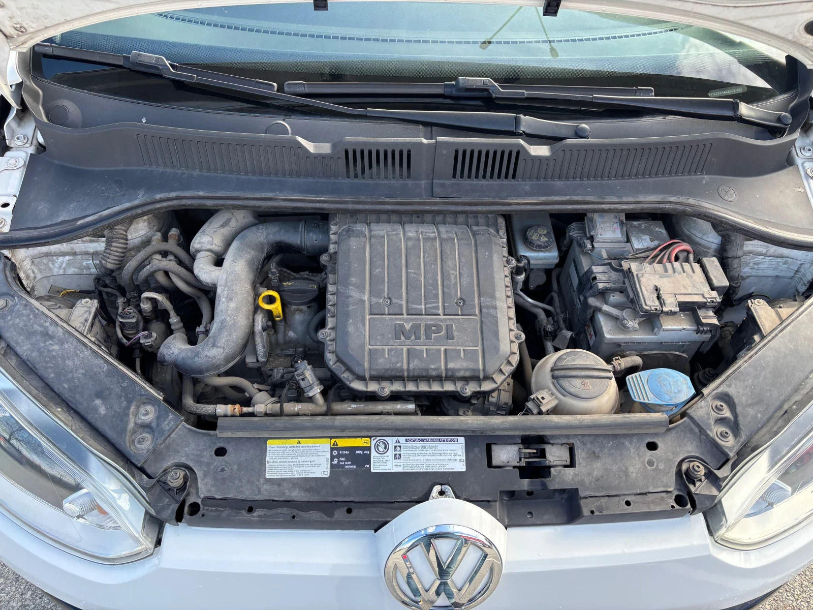 VW Up EcoUP!, снимка 8 - Автомобили и джипове - 54030544