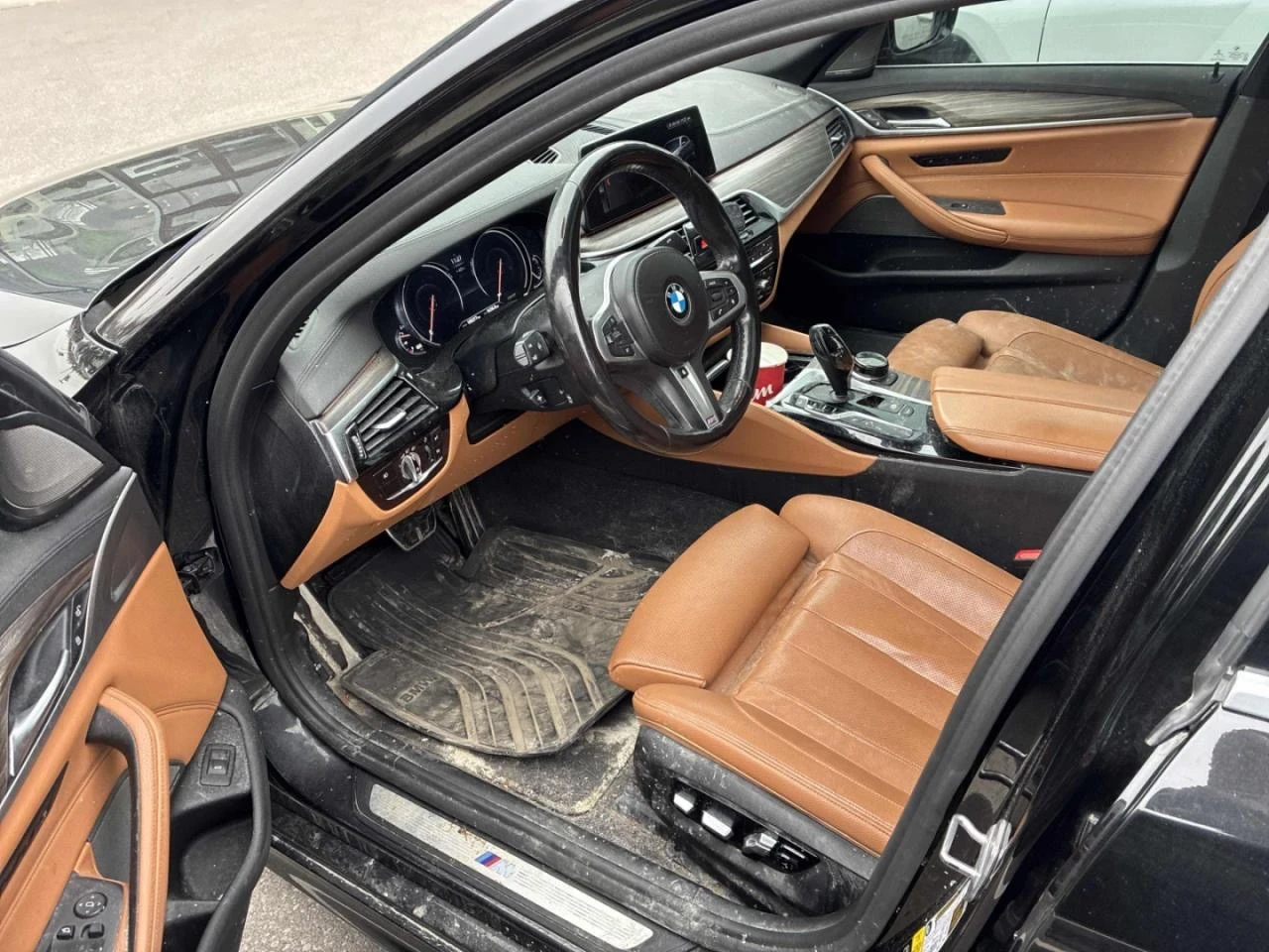 BMW 540 M-pkg* Harman/Kardon* 360View* Обдух* Подгрев, снимка 7 - Автомобили и джипове - 54111181