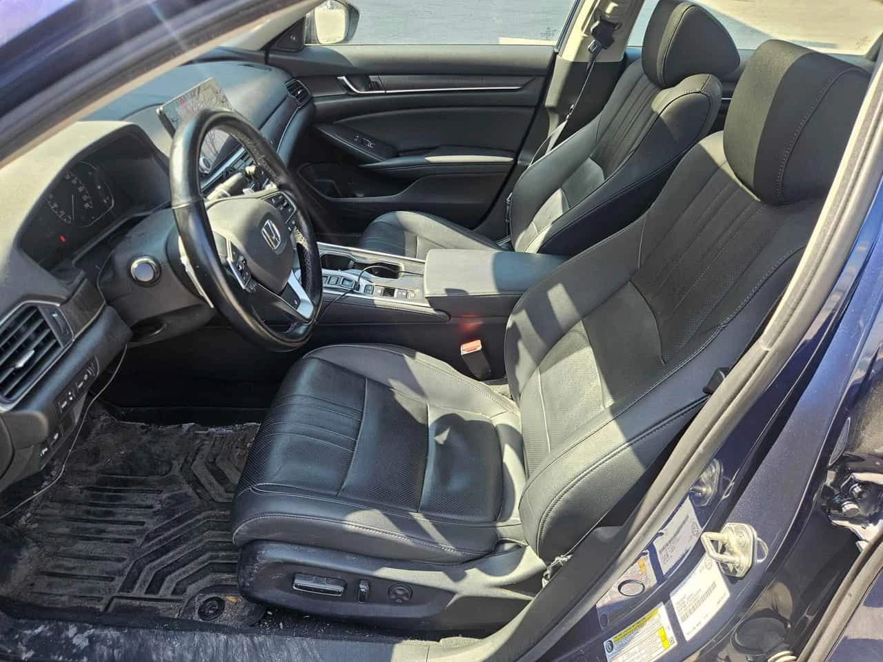 Honda Accord * Touring * PANO* KEYLESS* ПОДГРЕВ* , снимка 5 - Автомобили и джипове - 54378060