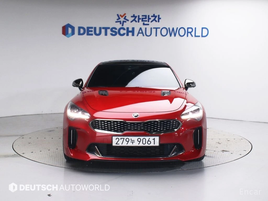 Kia Stinger GT* TURBO* AWD* ХЕДЪП* ОБДУХВАНЕ* 360КАМЕРА* LANE*, снимка 3 - Автомобили и джипове - 54456044