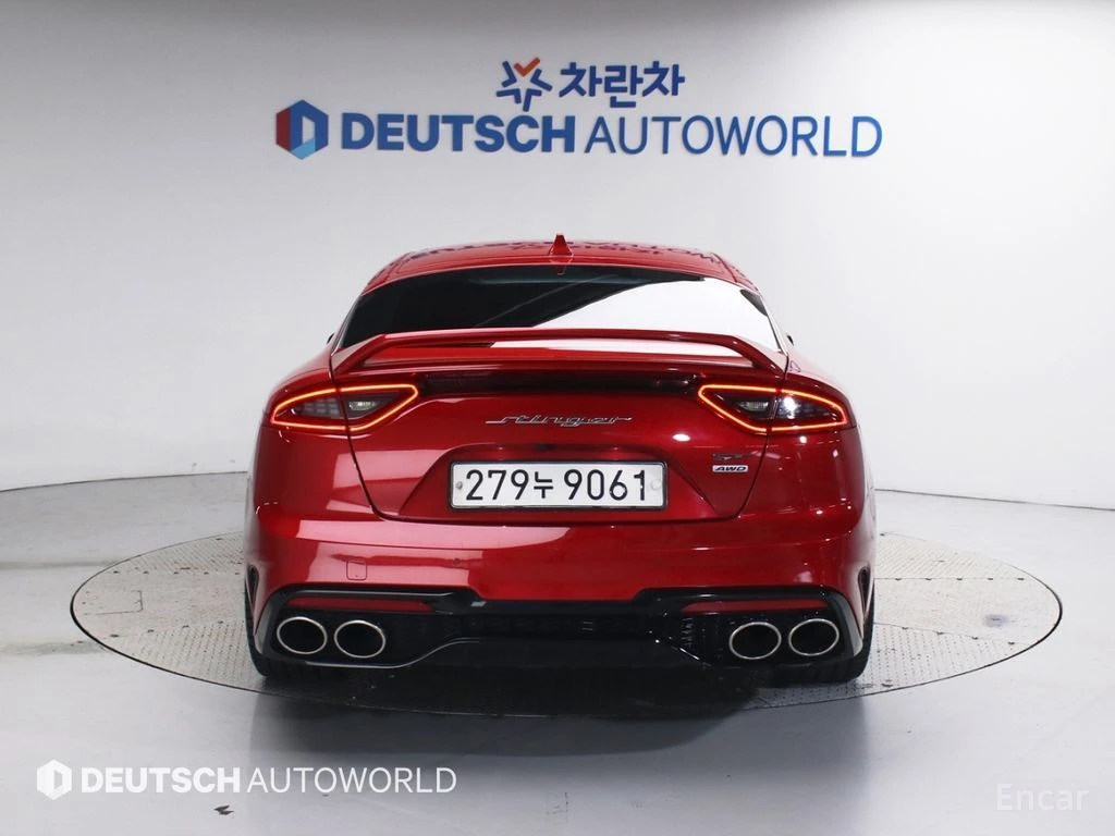 Kia Stinger GT* TURBO* AWD* ХЕДЪП* ОБДУХВАНЕ* 360КАМЕРА* LANE*, снимка 4 - Автомобили и джипове - 54456044