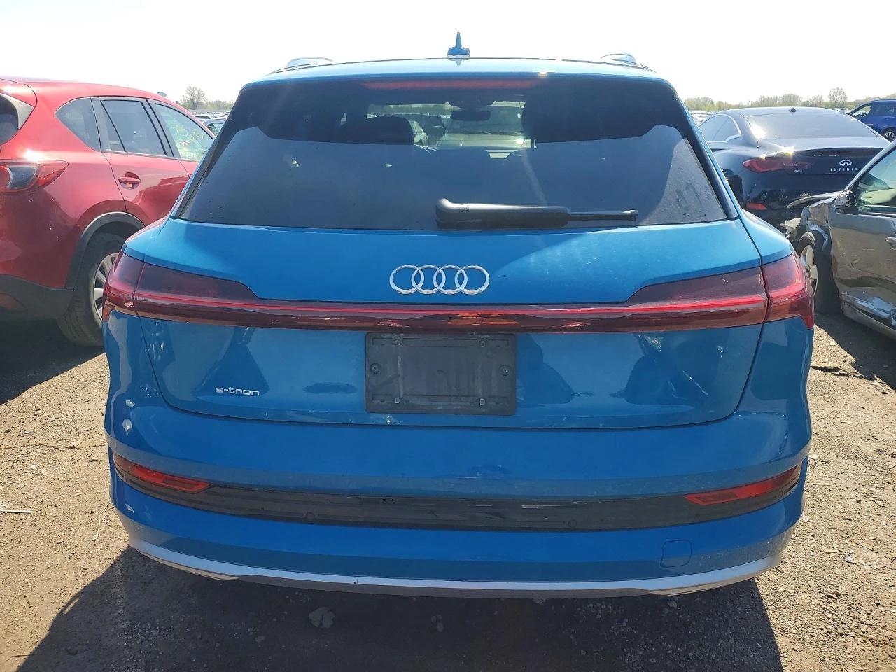 Audi E-Tron Prestige, снимка 6 - Автомобили и джипове - 54513229