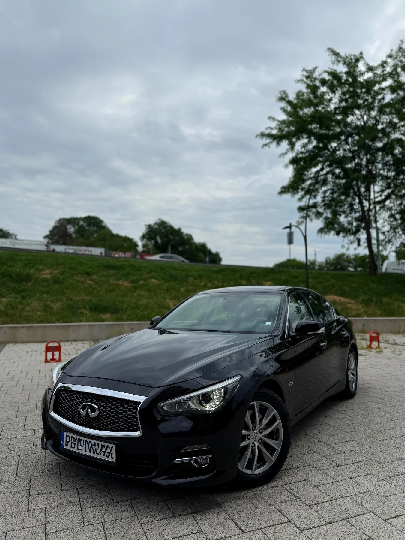 Infiniti Q50 2.2 diesel, снимка 8 - Автомобили и джипове - 54636614