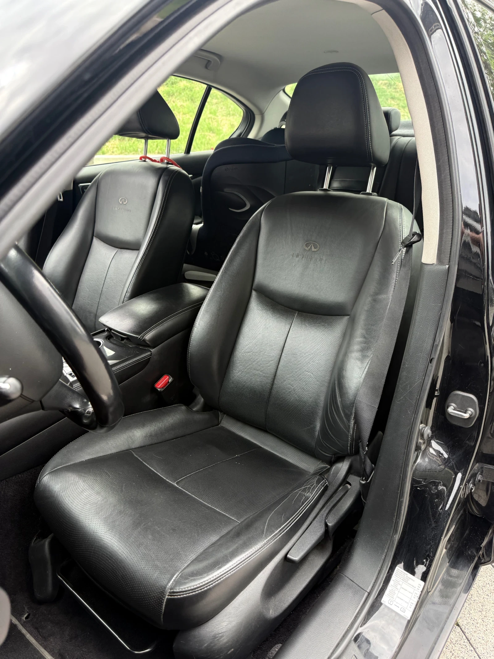 Infiniti Q50 2.2 diesel, снимка 9 - Автомобили и джипове - 54636614