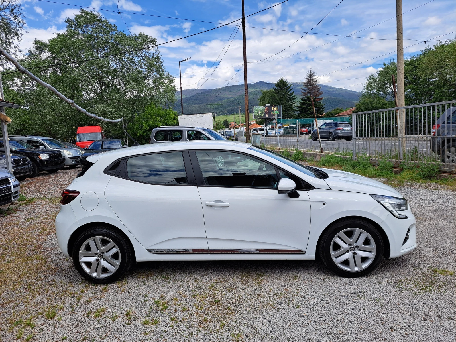 Renault Clio 1.5DCI EURO "6" FUL EKSTRI, снимка 8 - Автомобили и джипове - 54764505