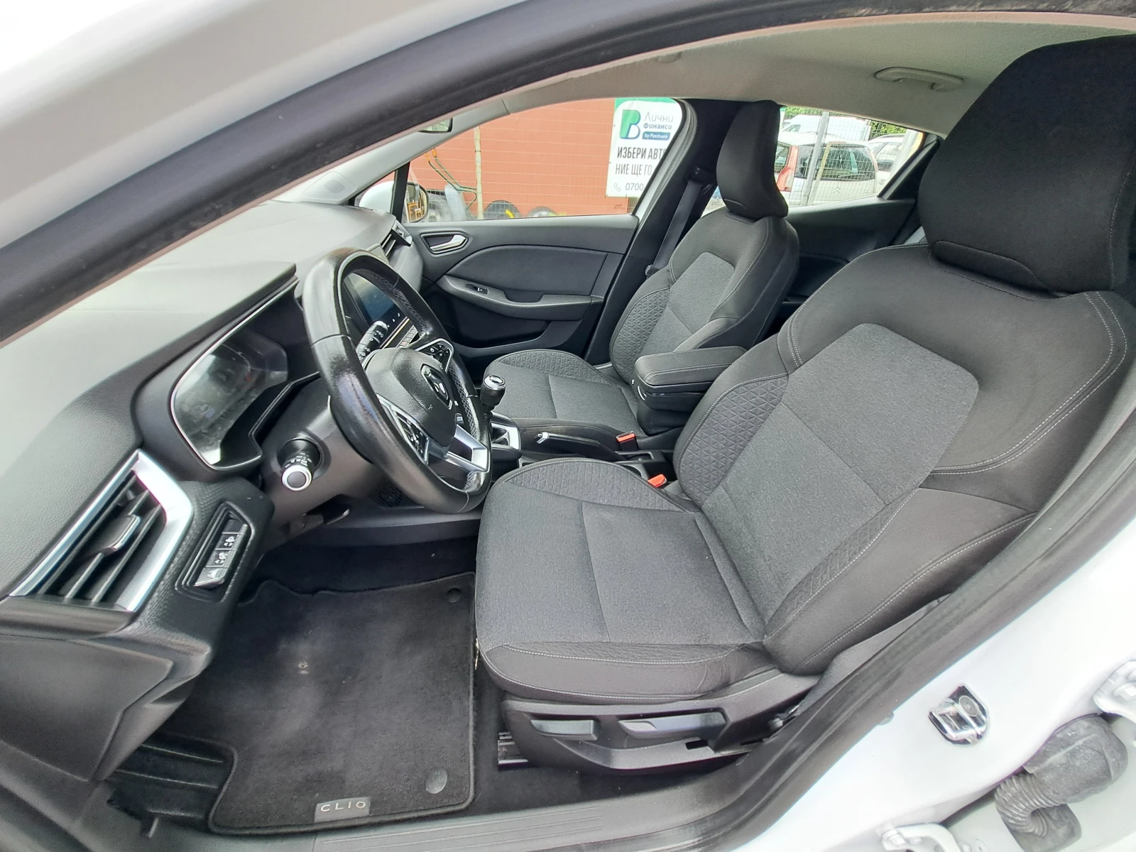 Renault Clio 1.5DCI EURO "6" FUL EKSTRI, снимка 11 - Автомобили и джипове - 54764505