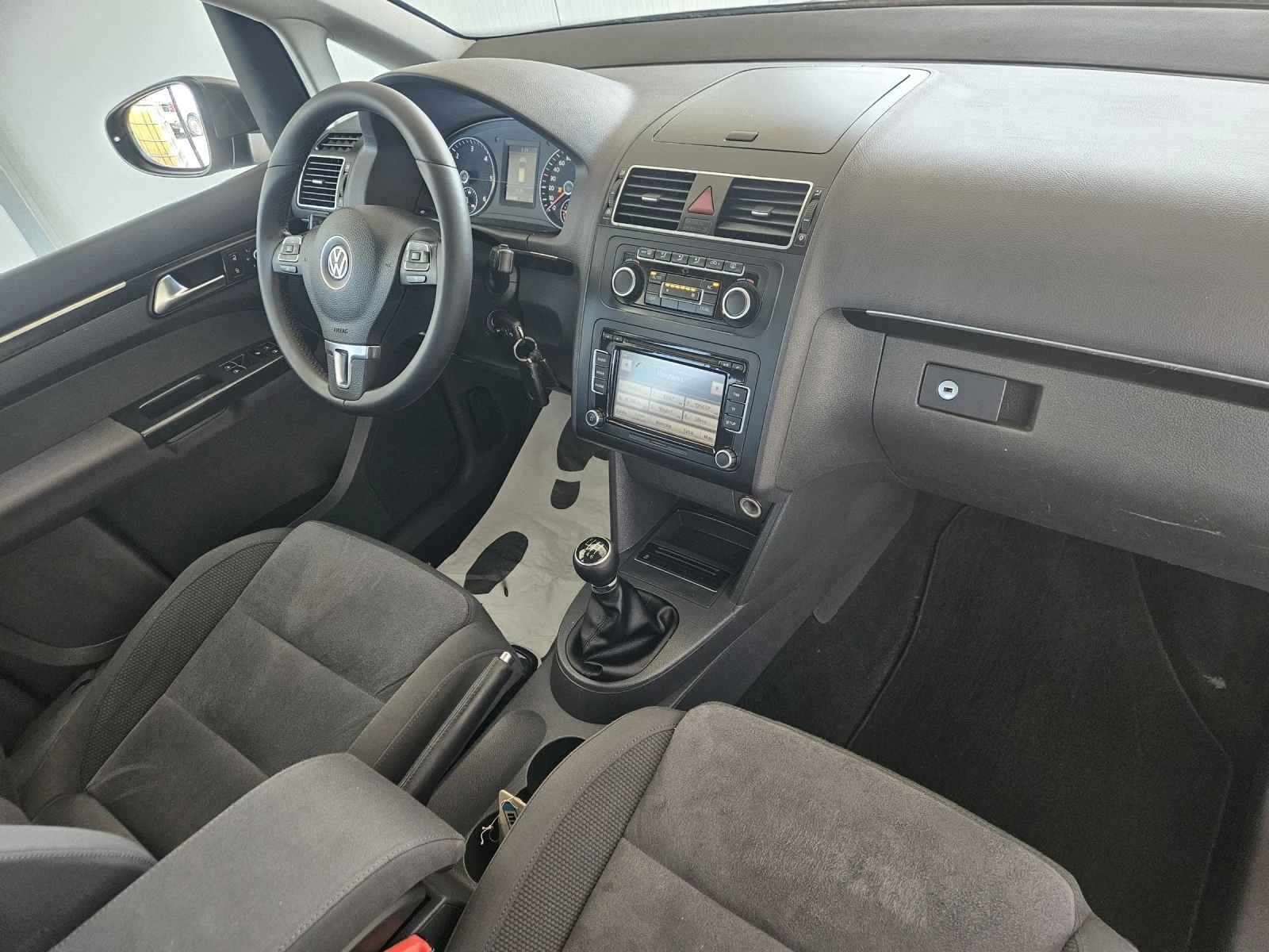VW Touran 2.0 TDI 7����� | Mobile.bg � ����������� 11