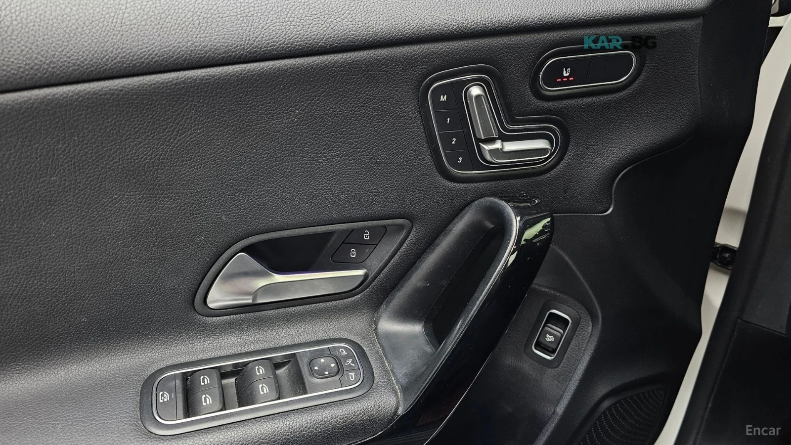 Mercedes-Benz A 250 * AWD* PANO* KEYLESS* Camera* ПОДГРЕВ* , снимка 16 - Автомобили и джипове - 55062646