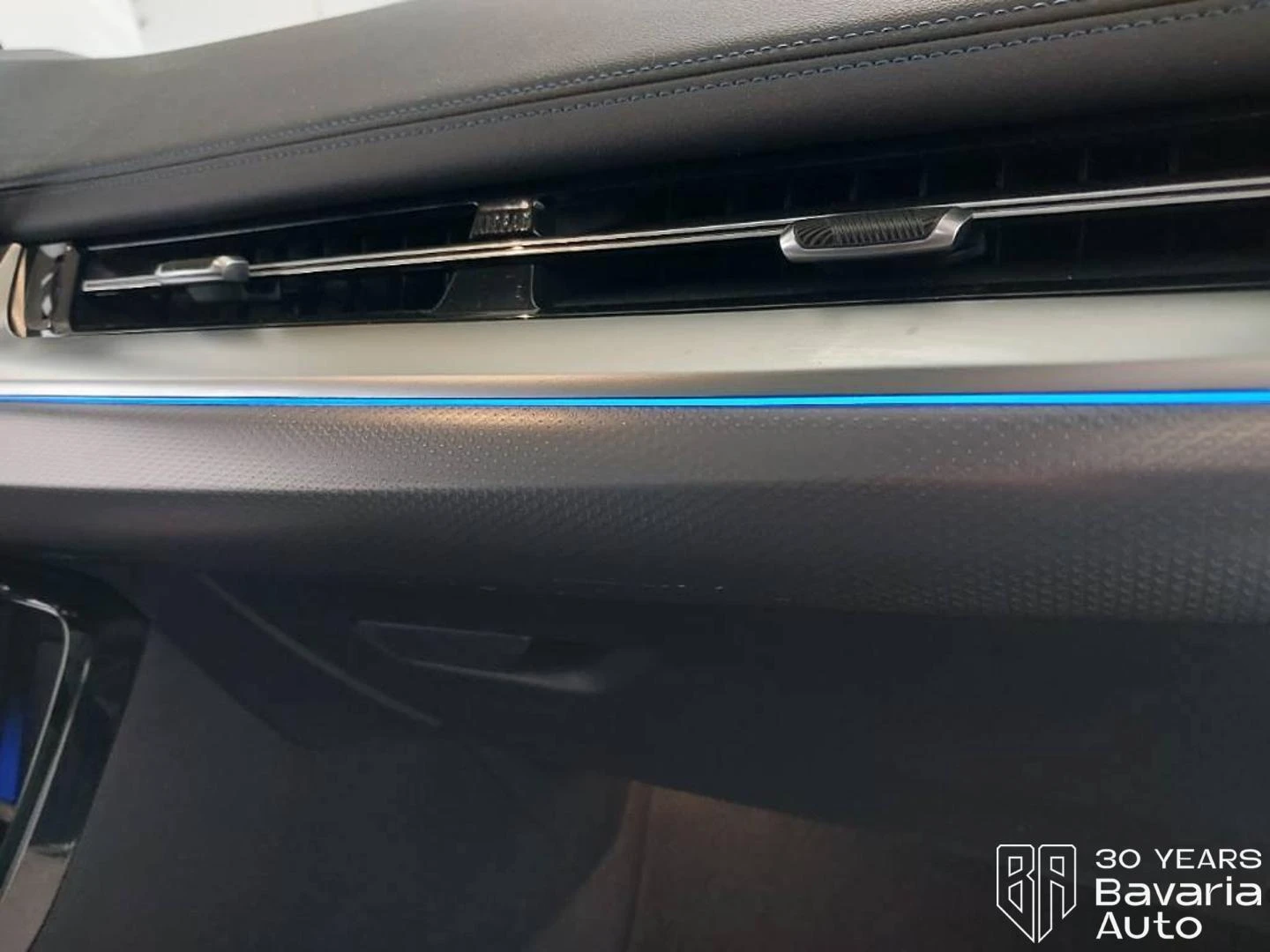BMW 218 i Active Tourer M Sport Paket, снимка 13 - Автомобили и джипове - 55166125