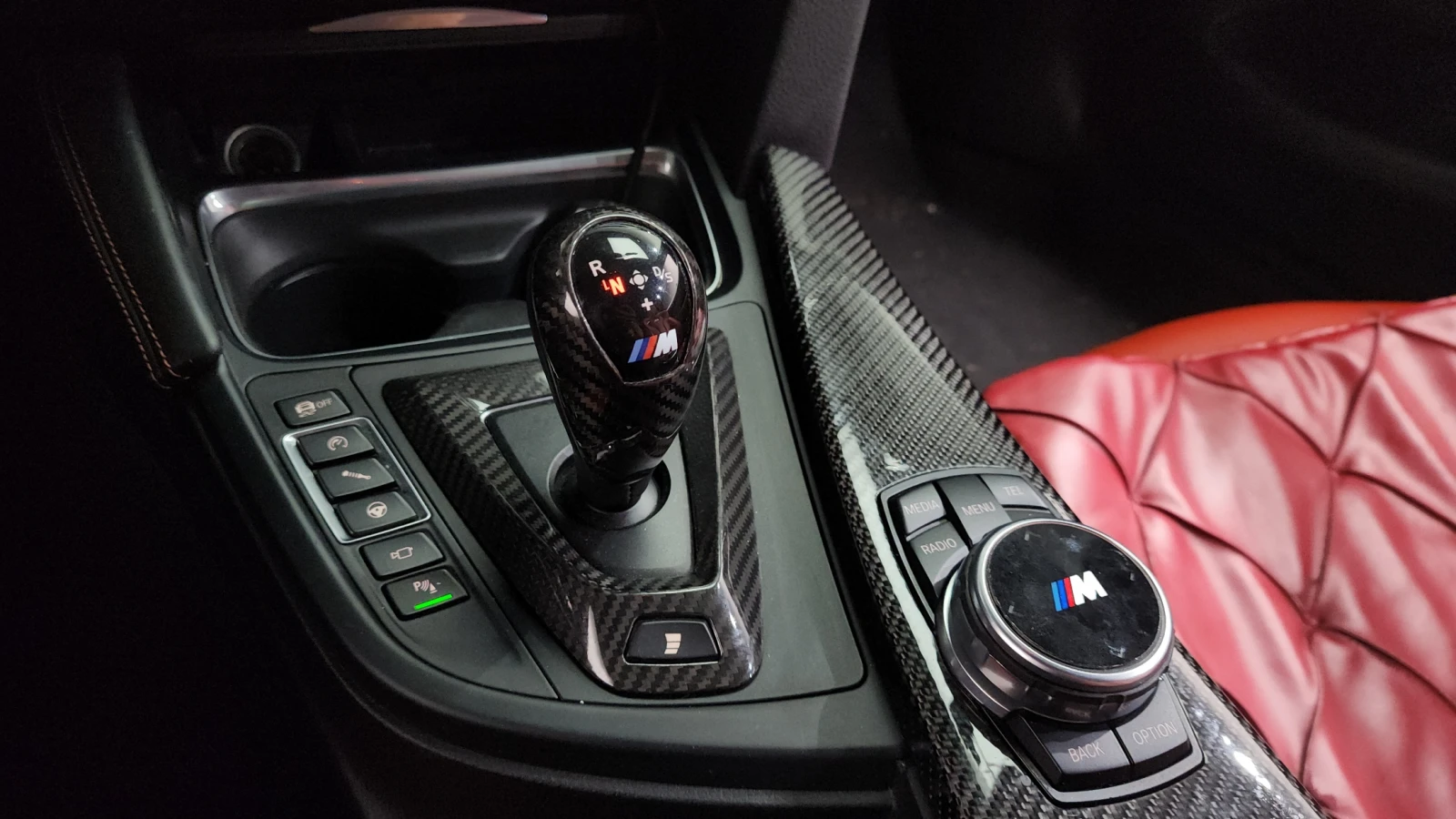 BMW M4 HARMAN KARDON* 360* HUD* КРАЙНА ЦЕНА, снимка 9 - Автомобили и джипове - 55340486