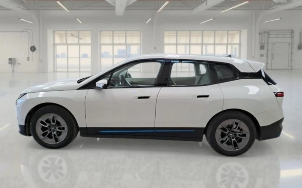 BMW iX xDrive 40, снимка 5 - Автомобили и джипове - 55537010
