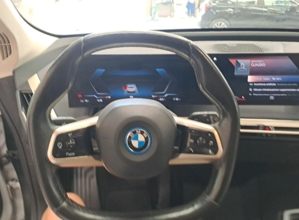 BMW iX xDrive 40, снимка 7 - Автомобили и джипове - 55537010