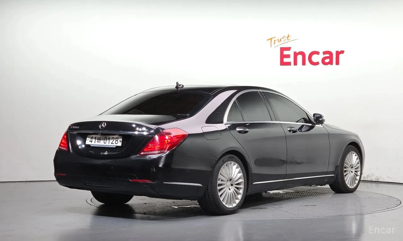 Mercedes-Benz S 350  d 4MATIC / DISTRONIC / BURMESTER/ ОБДУХВАНЕ / , снимка 2 - Автомобили и джипове - 55837831
