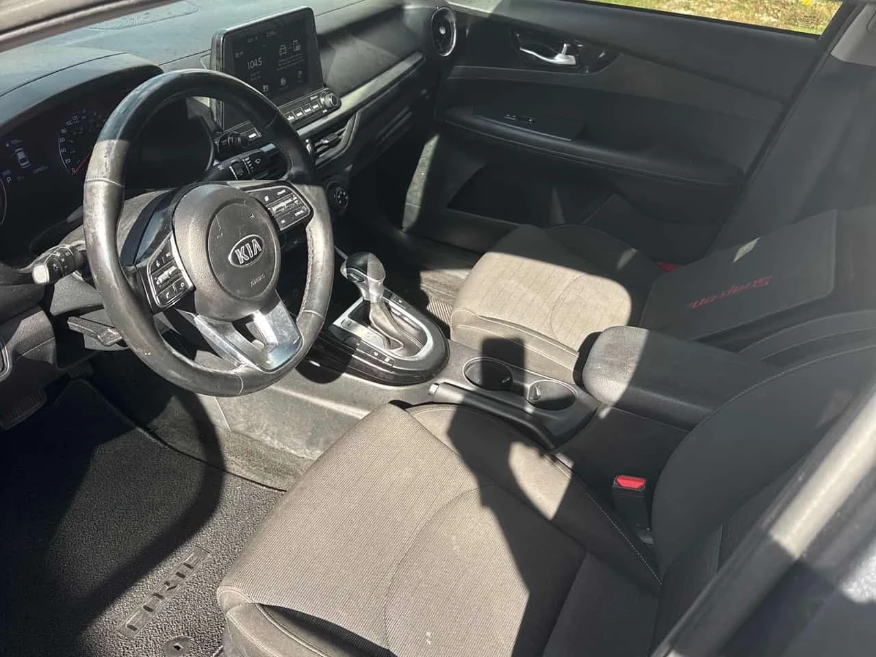Kia Forte * IVT * CARFAX * ���� �� �� | Mobile.bg � ����������� 7