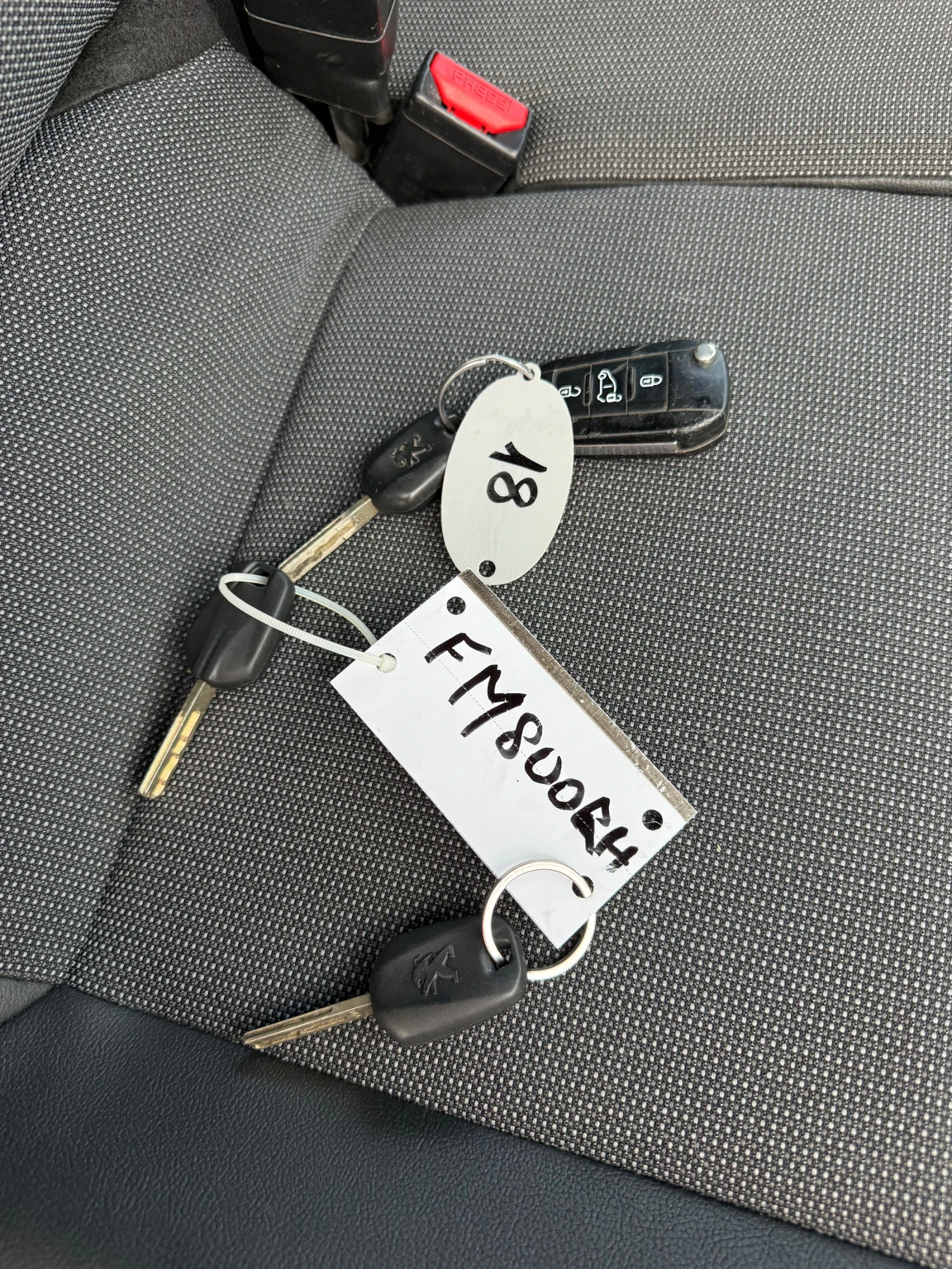 Peugeot Expert 1.6 BHDi, снимка 14 - Автомобили и джипове - 56739784