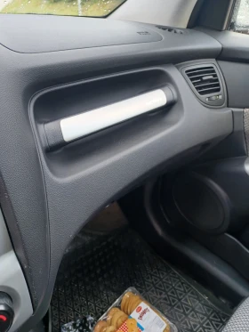 Kia Sportage 2.0, снимка 2