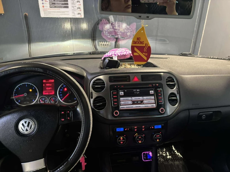 VW Tiguan, снимка 5 - Автомобили и джипове - 52653710